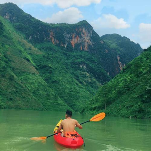 kayaking-sup-sports-activities-2.jpg