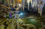 Nguom-Ngao-Cave-7.jpg
