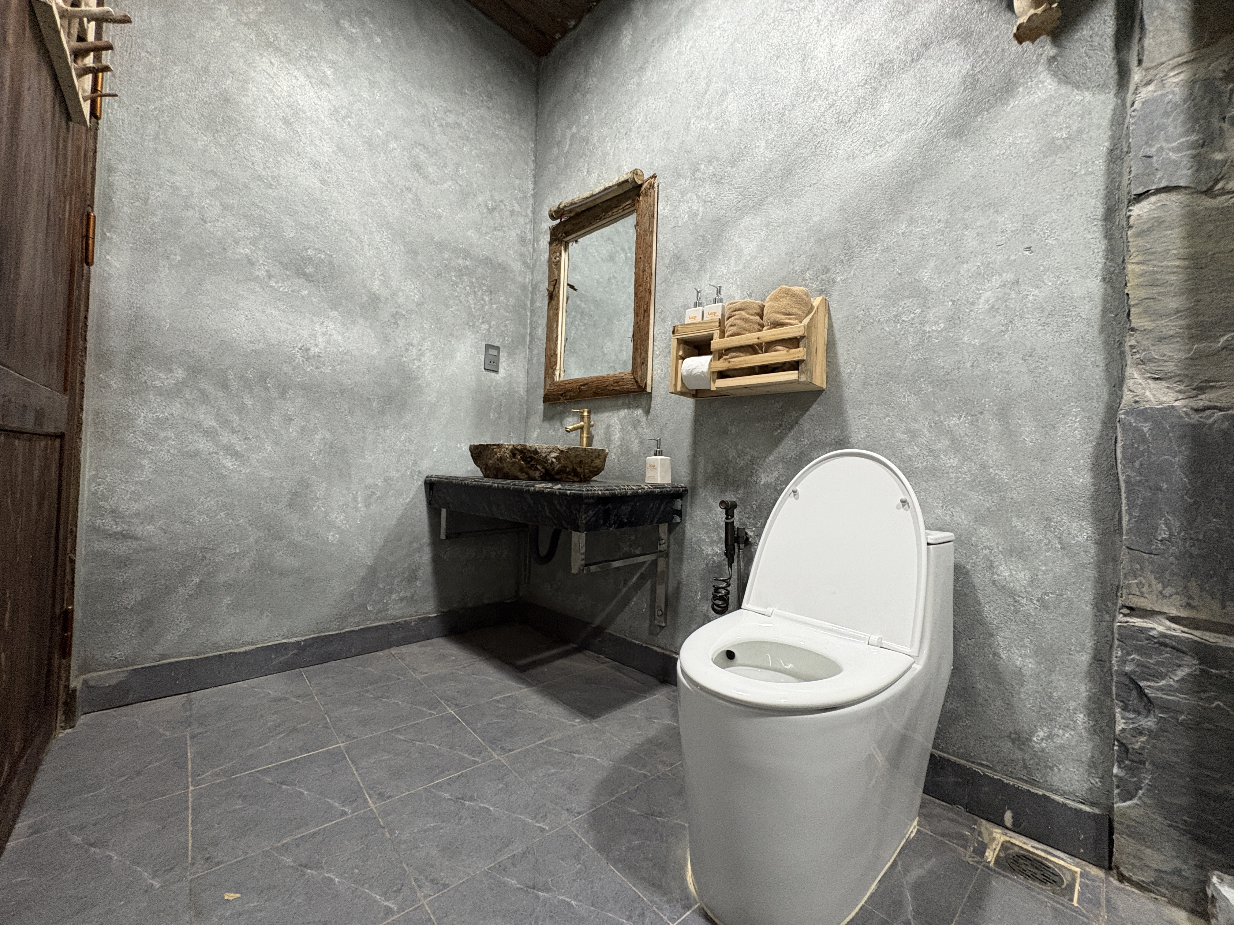 wc-dorm-room.JPG