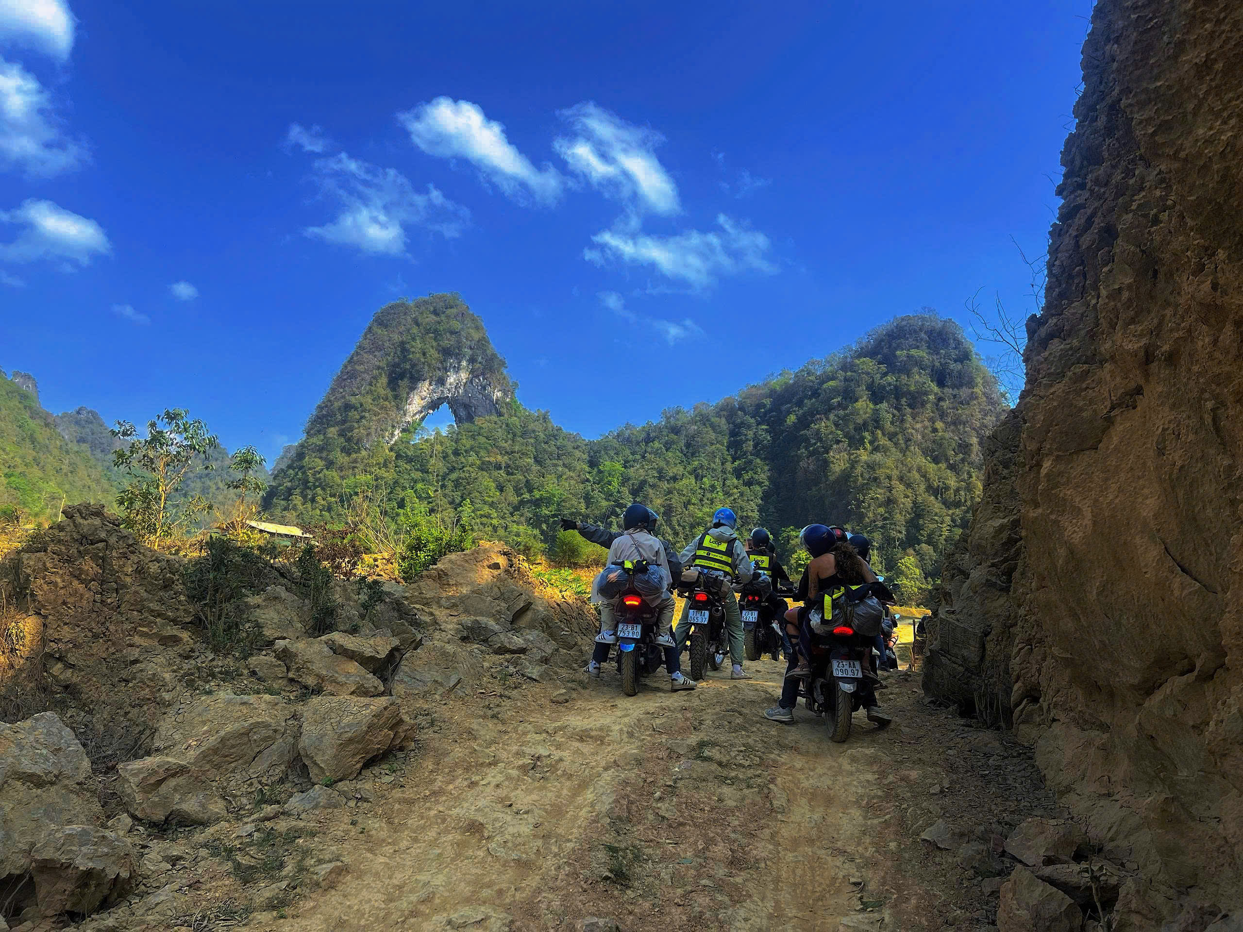 Tra Linh Viewpoint.jpg