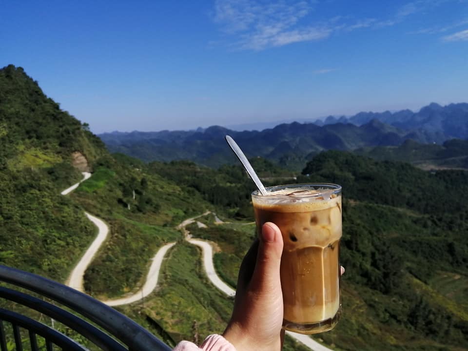 cafes-in-ha-giang-heaven-gate-quan-ba.jpg
