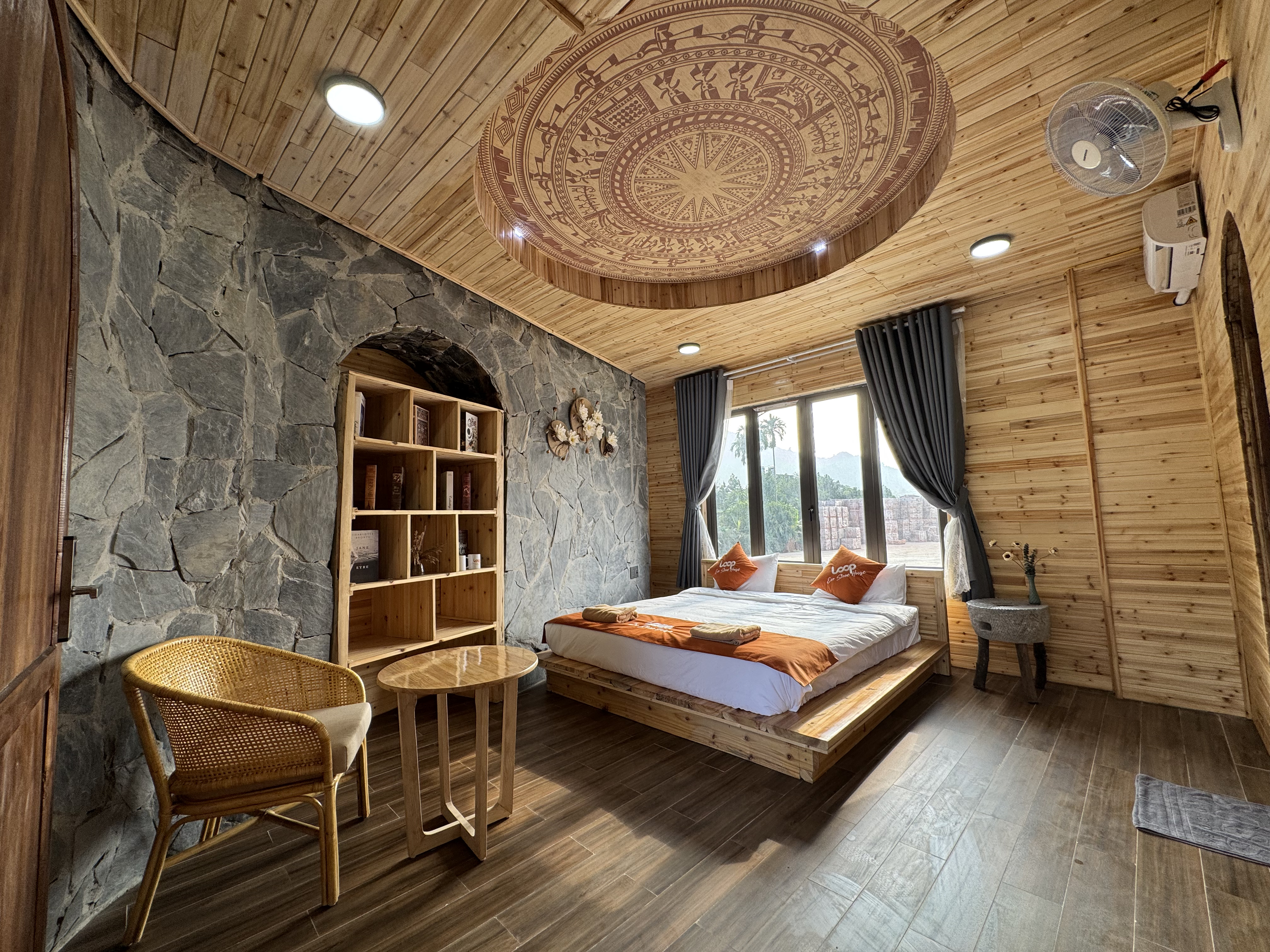 queen-room-loop-eco-stone-house-ha-giang.jpg