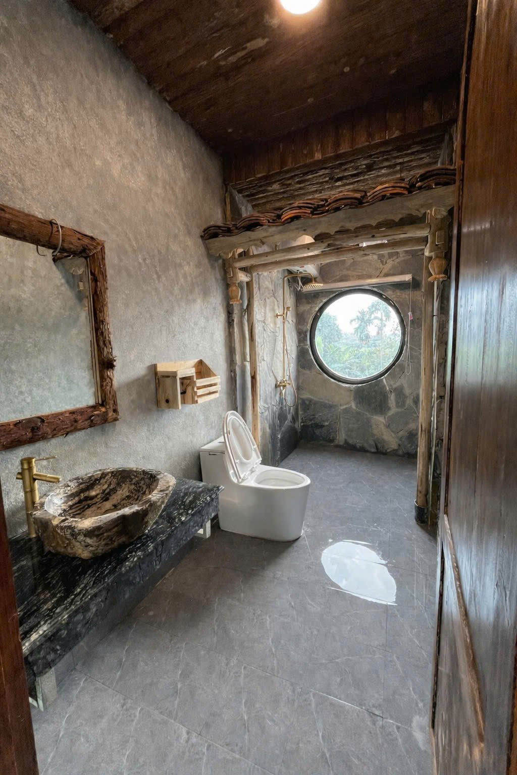wc-trple-deluxe-suite-loop-eco-stone-house.jpg